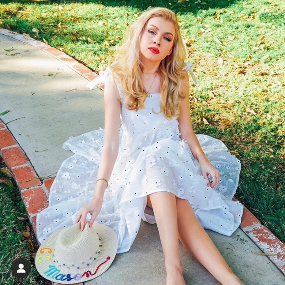 Sister Jane. Almond Blossom White dress. Tiered. Bow shoulders. Small. NWOT - Picture 10 of 10